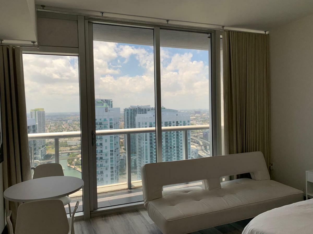 Apartamento 44 Floor Views @ The W - Brickell +gym+spa
